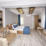 Marina 3*