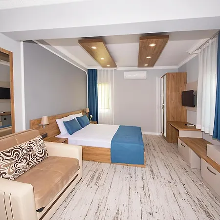 Marina 3*