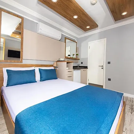Marina Hotel 3*